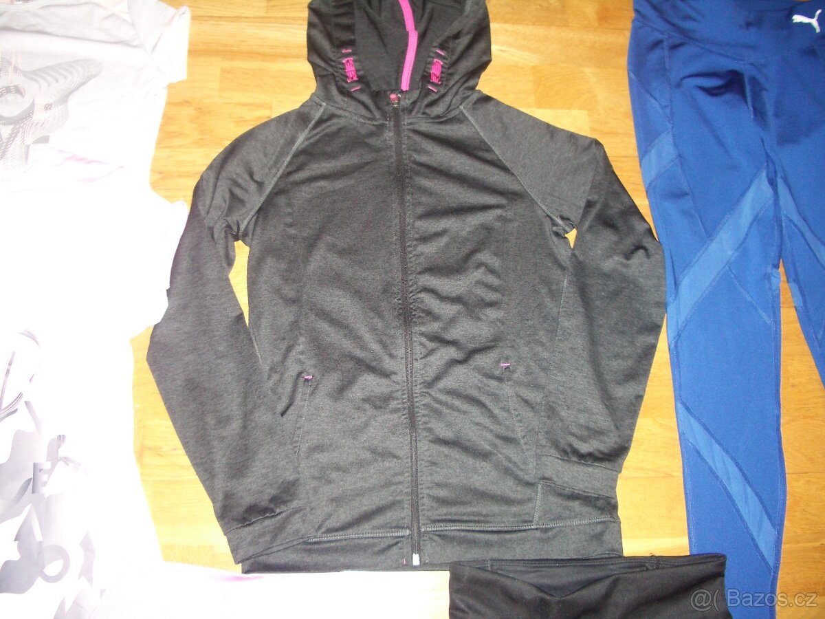 Komplet dívčího sportovního oblečení vel.152/158 TOP stav - 3