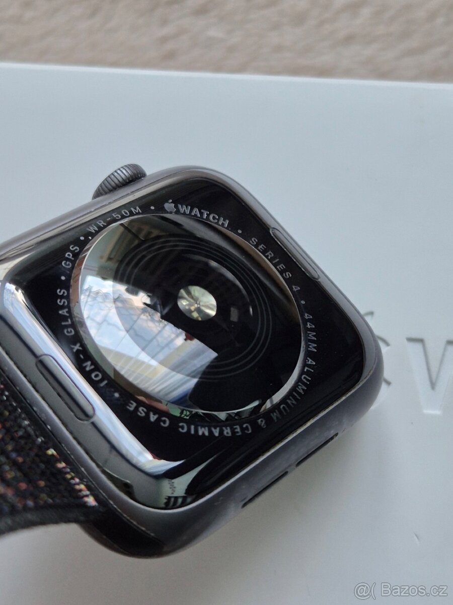 Apple Watch 4 44mm - 3