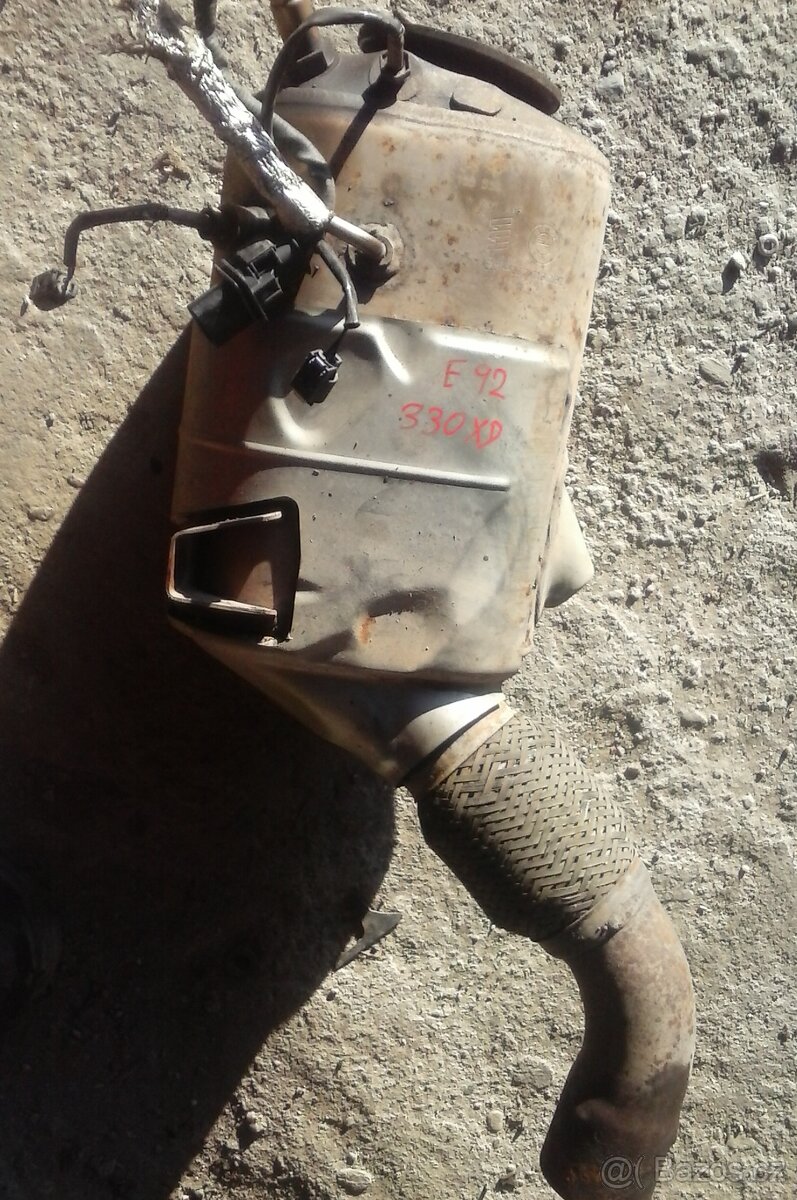 BMW E92 330XD r.v. 2007, díly z bouračky a doklady - 3