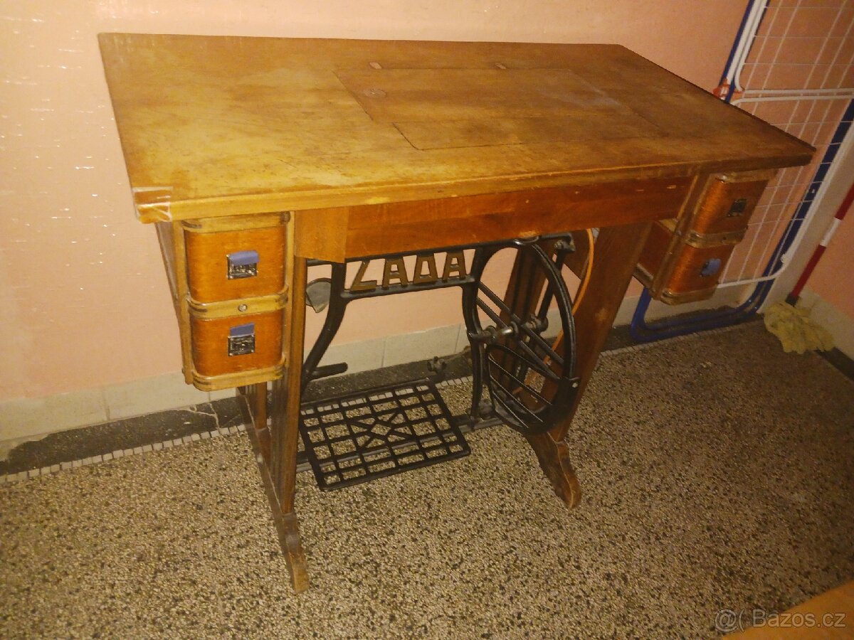 Šicí stroj Lada Litinový - 3