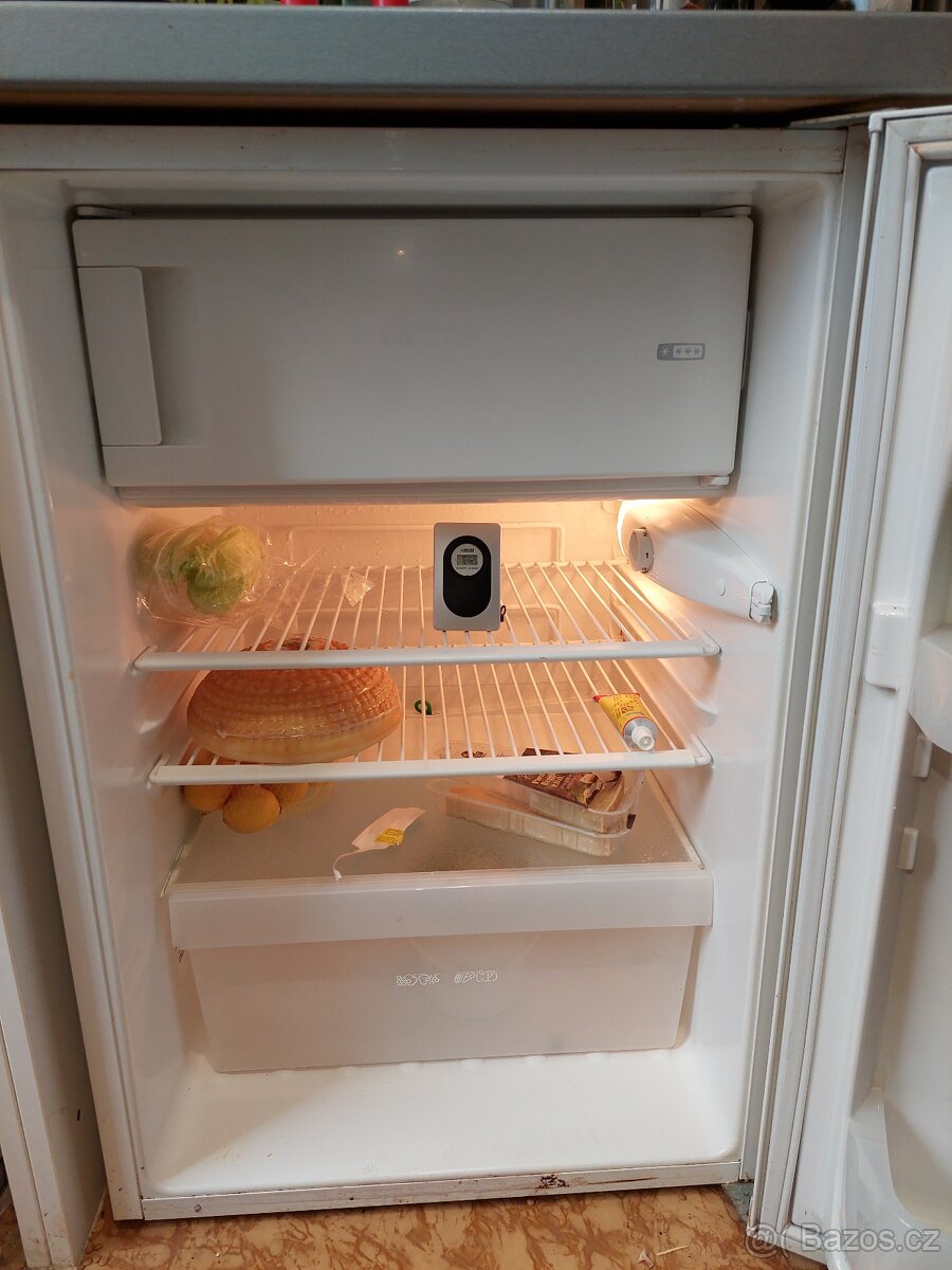 Menší Chladnička s mrazákem ZANUSSI 146L - 3