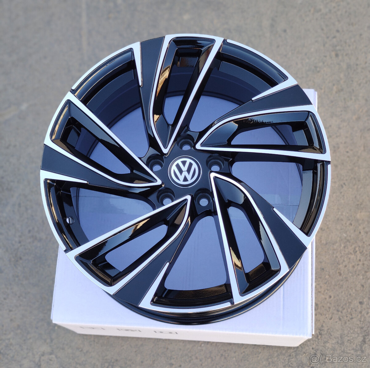 Alu kola 5x112 18 \\ 5x112 r18 - 3