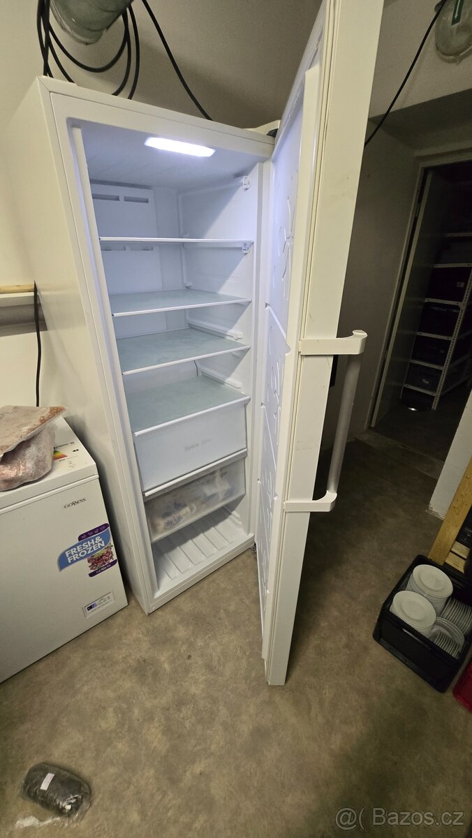 Mrazák LORD F13 objem 380l - 3