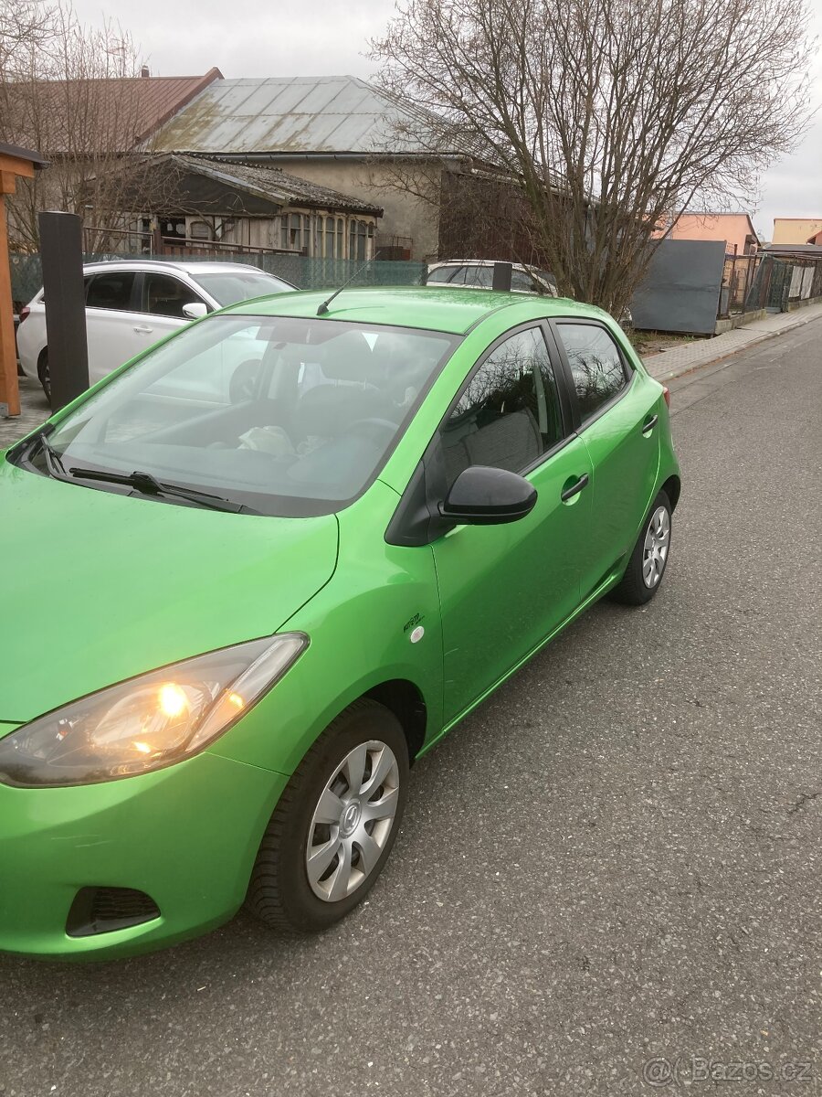 Prodám Mazda 2 1.3 55kw - 3