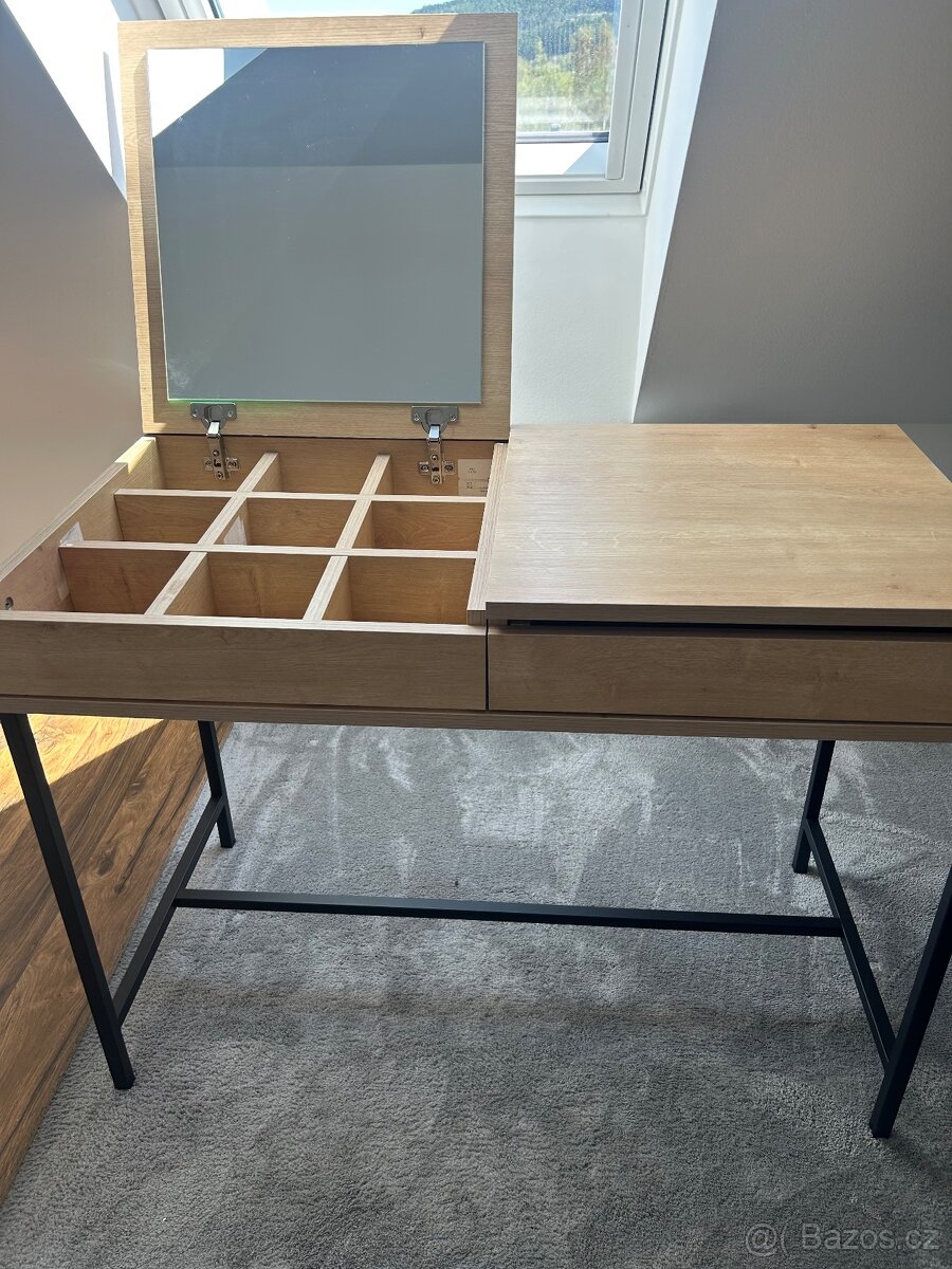 Kosmetický stolek - 3