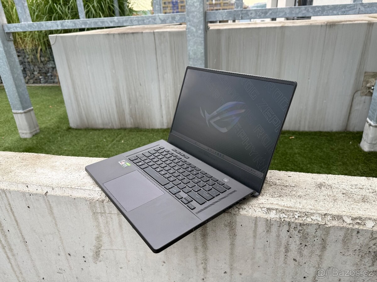 Herní notebook ASUS ROG Zephyrus G15 RTX 3080 - 3