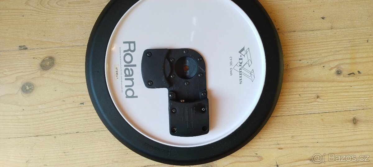 Roland CY-12C Crash. - 3