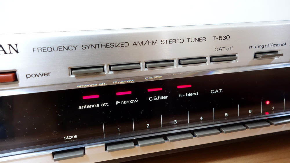 LUXMAN T-530, špičkový Hi-End tuner v top stavu + manuál - 3