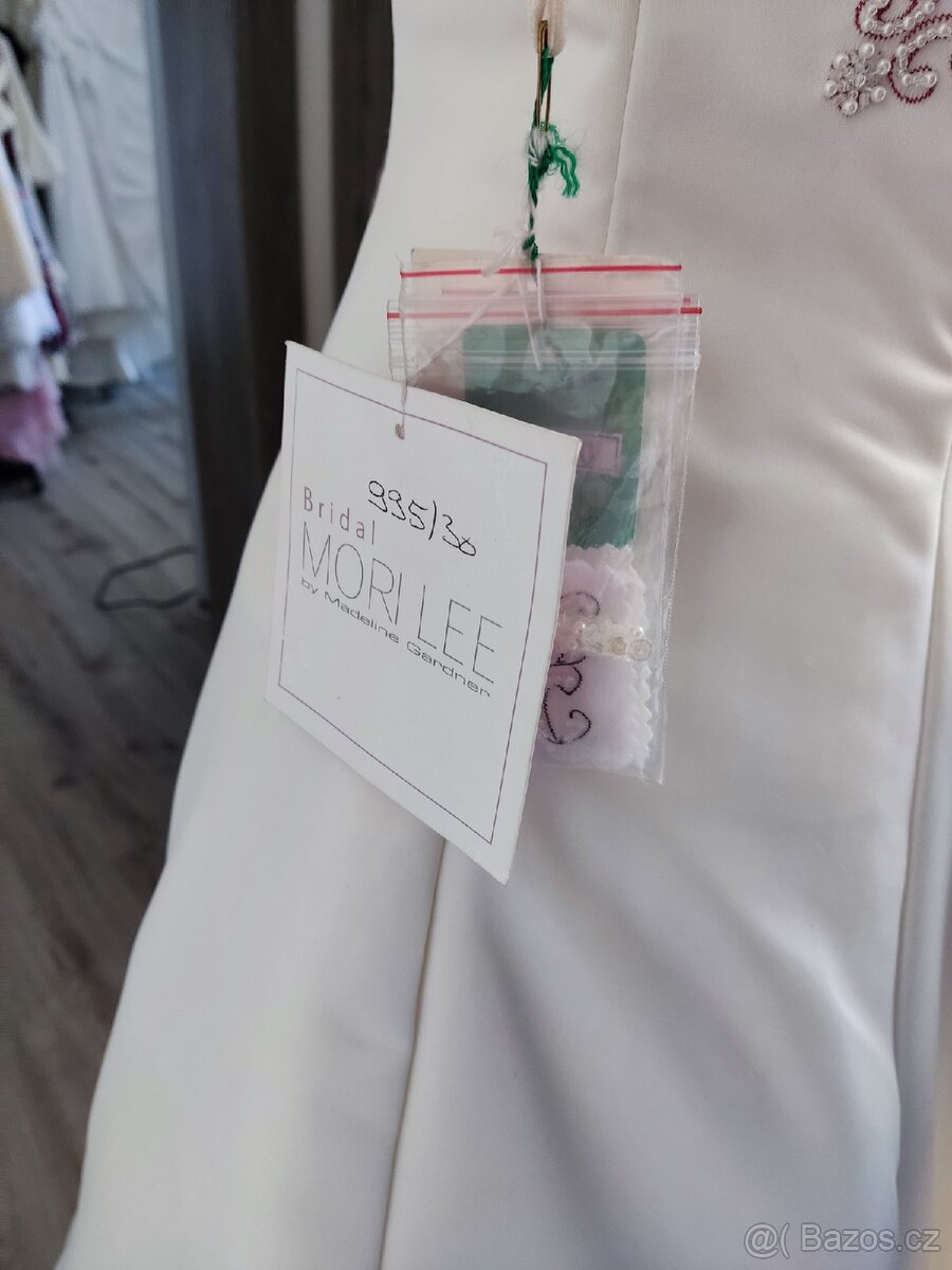 Značkové svatební šaty vel. 38 - 3