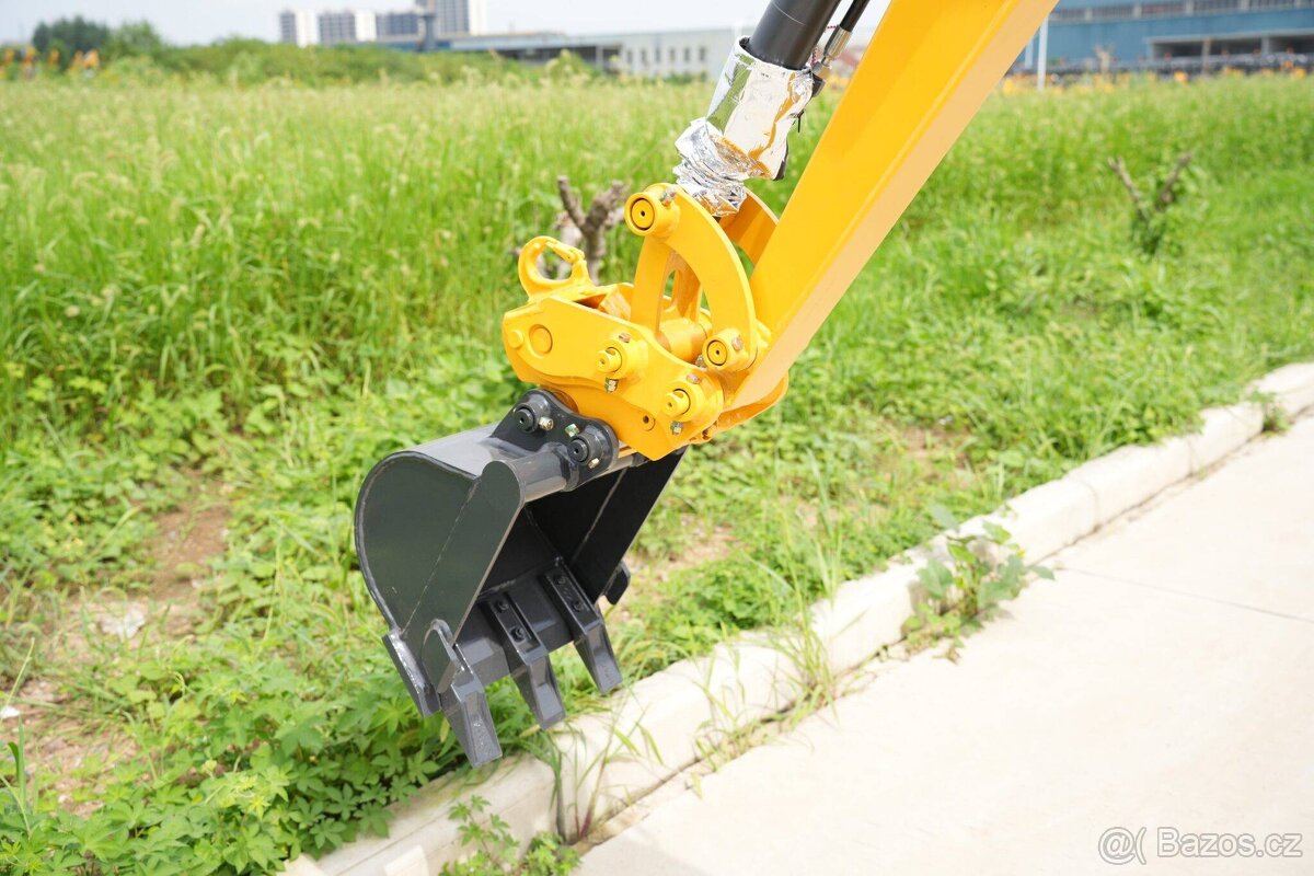 Pásový minibagr SHANTUI SE12 - použitý 3mth Sleva + SKLADEM - 3