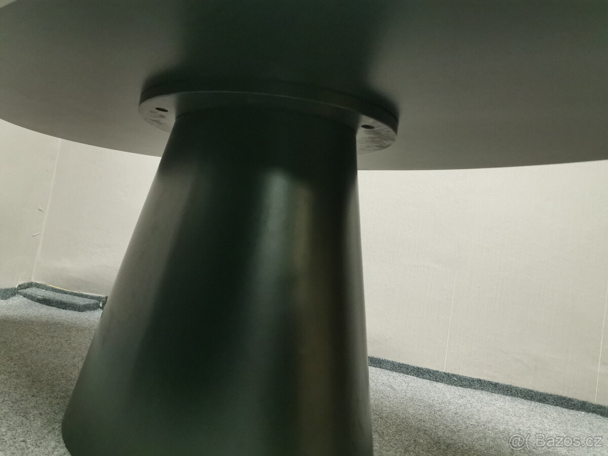 Nový černý ovál jídelní stůl REFLECTION - 3