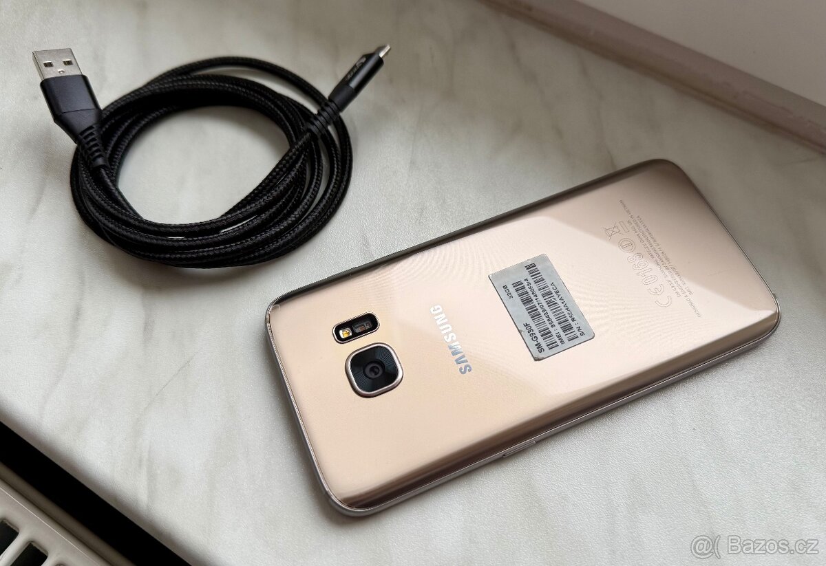 Samsung Galaxy S7 32gb/4gb Ram zlatý-krásný stav. - 3
