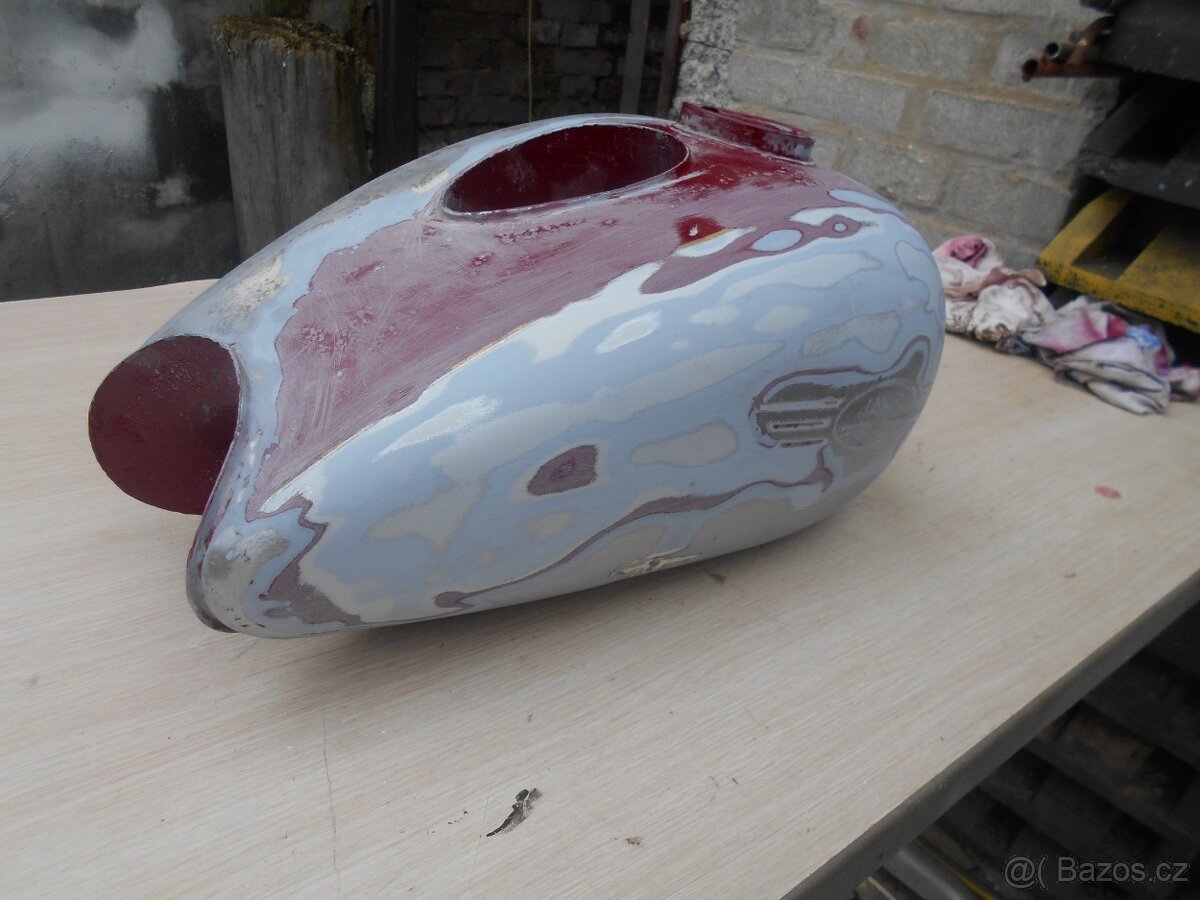 Jawa 250 pérák FJ nádrž - 3