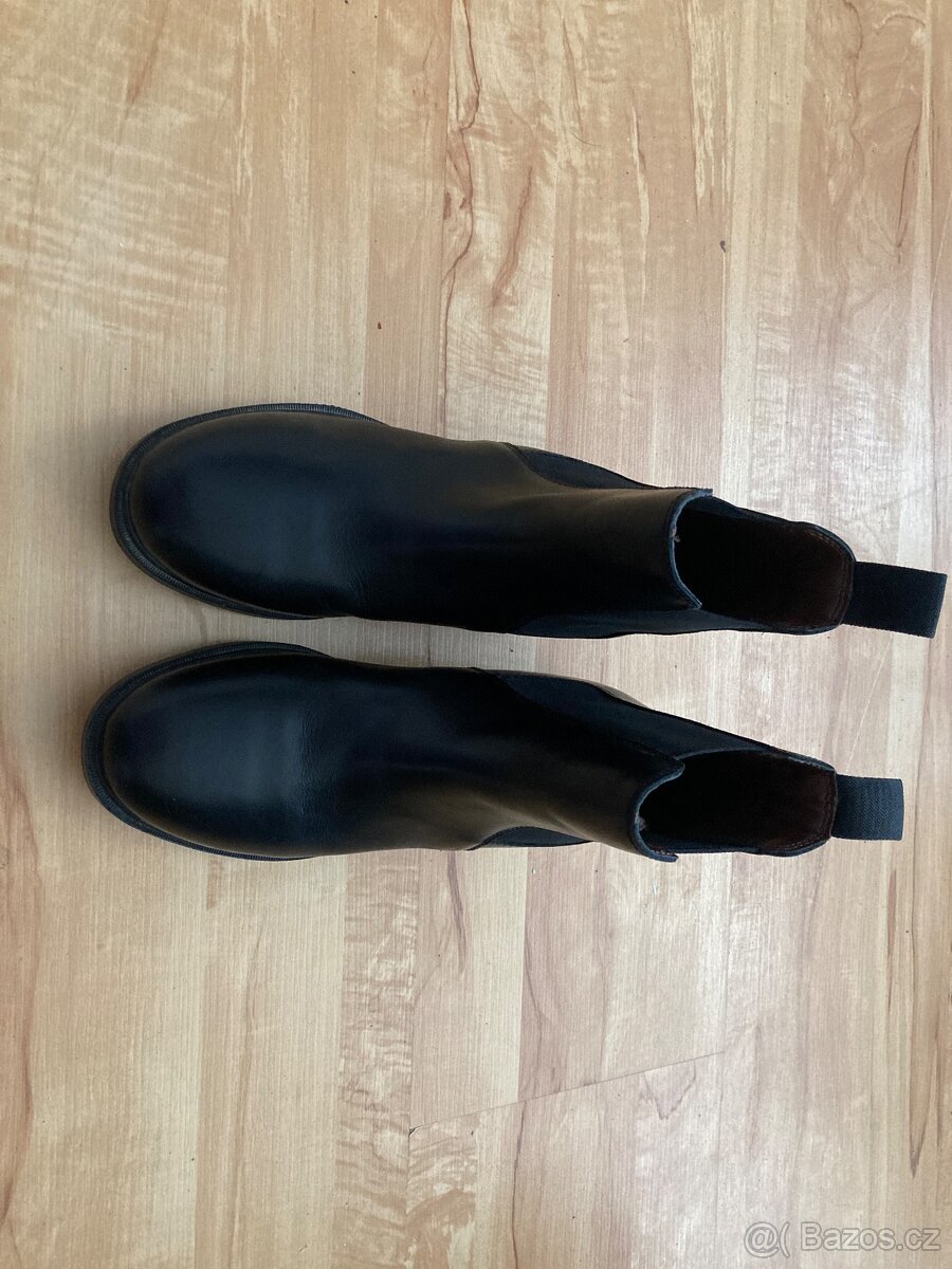 Kožená jezdecká perka STAR vel. 34 - 3