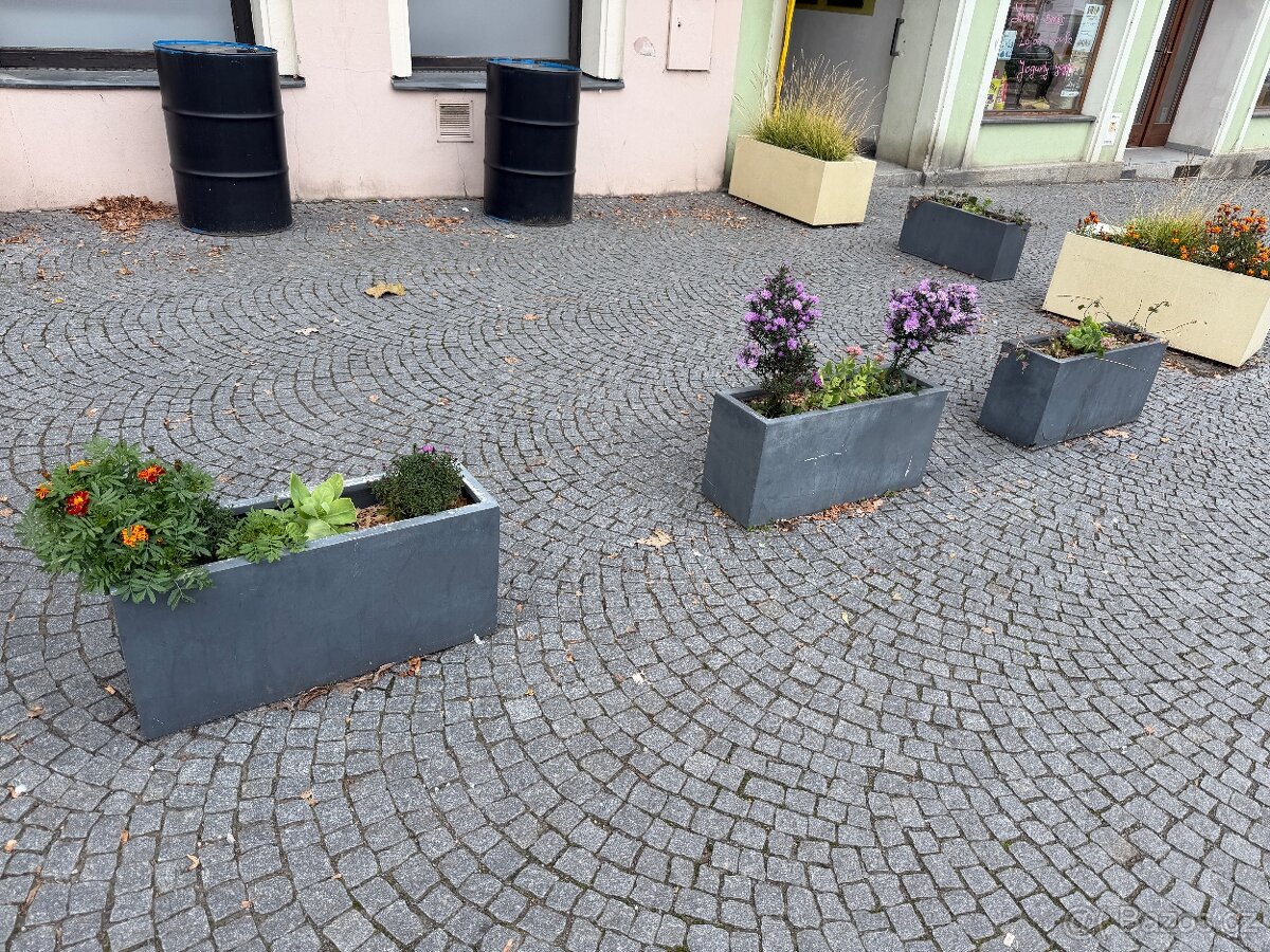 Betonový truhlík zahradní - 3