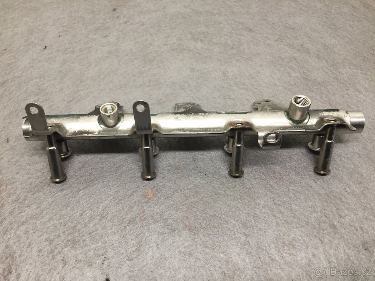 VW, ŠKODA 1.8TSI, 2.0TSI - VSTŘIKOVACÍ RAMPA 06J 133 317 M - 3