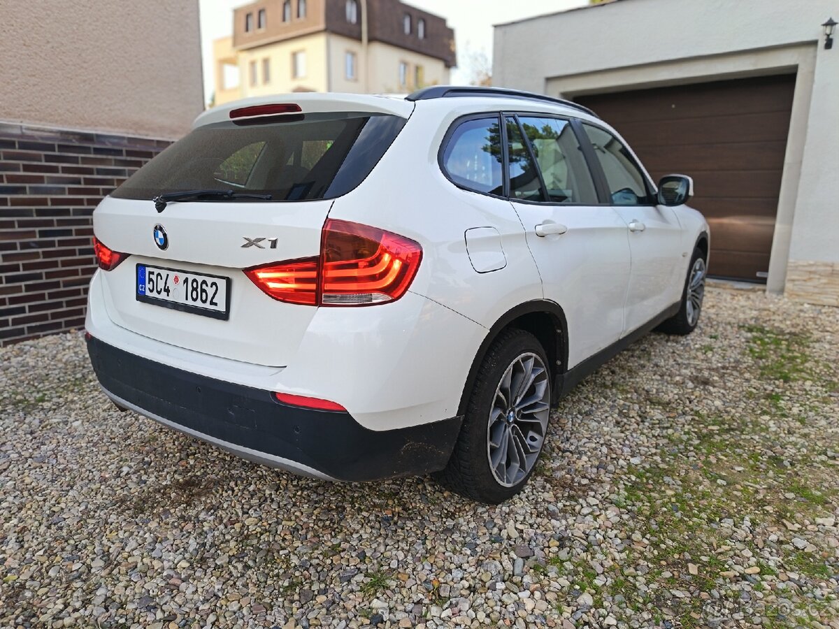BMW X1 2.0 Xdrive M paket - 3