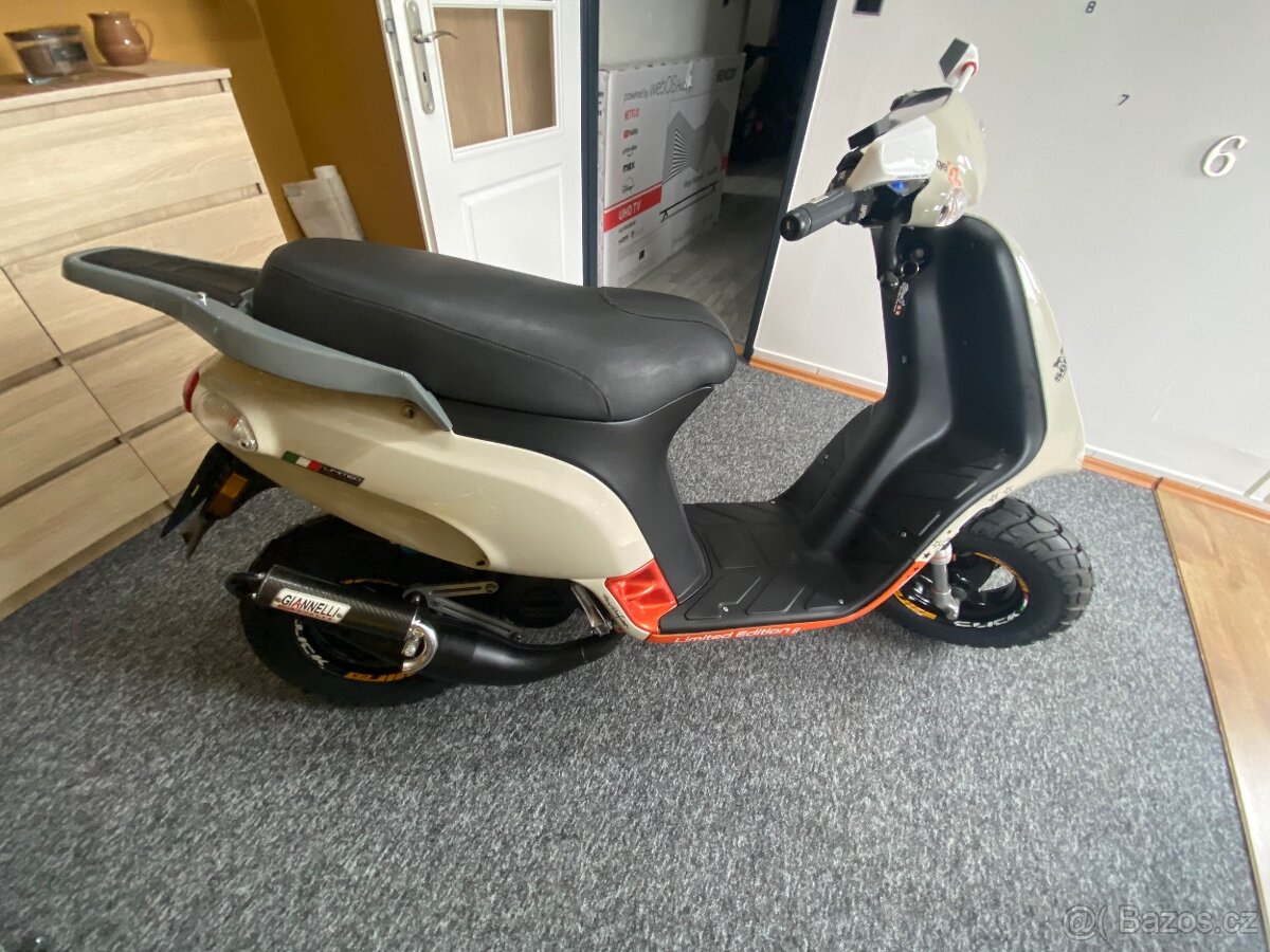 Piaggio typhoon , nrg MC2 . - 3