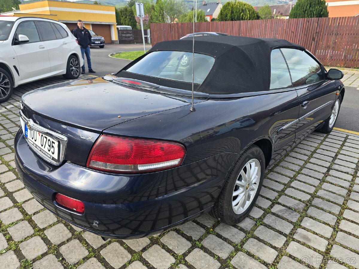 Chrysler Sebring 2.0 Cabrio - 3