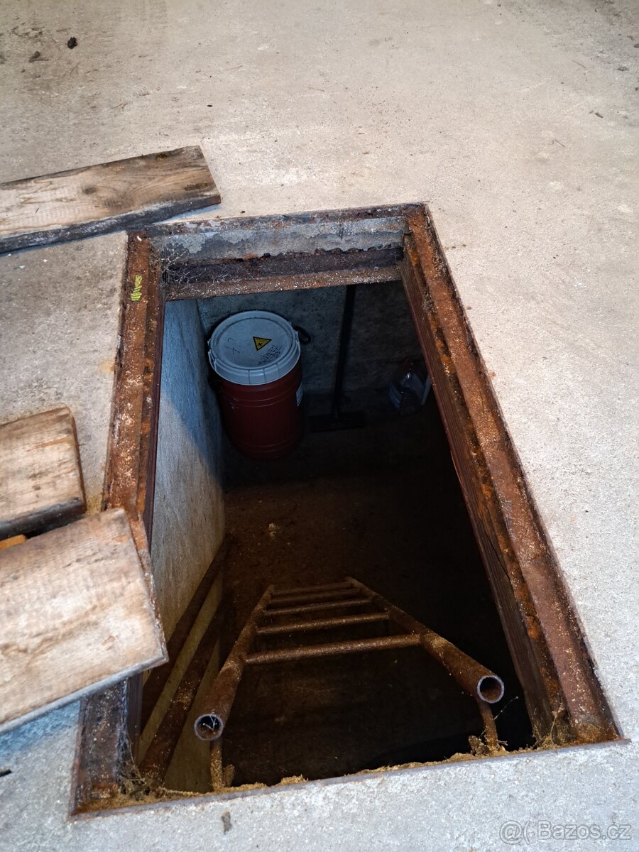 Pronájem garáže Zliv - 3