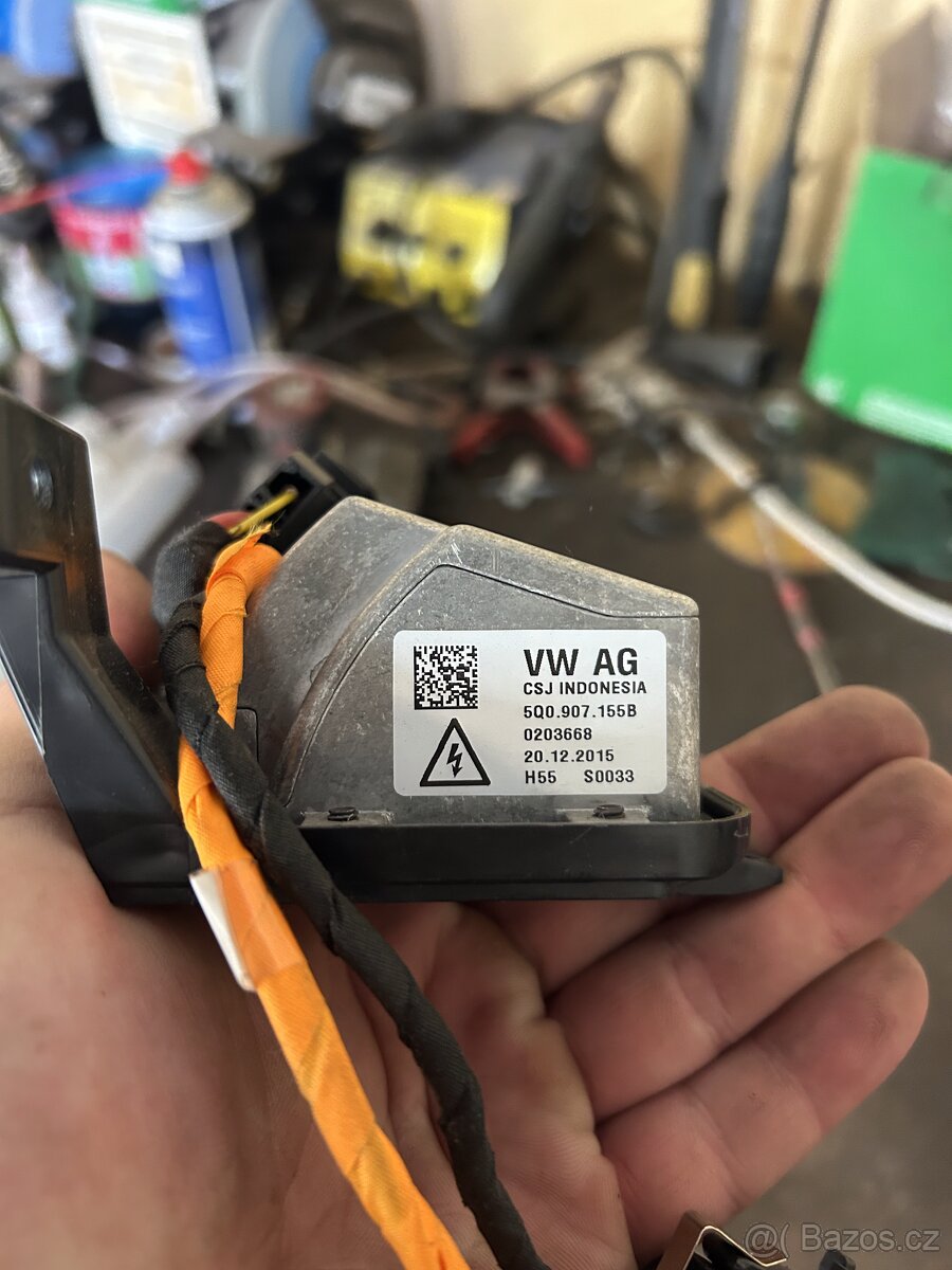 Měnič napětí ŠKODA SUPERB III - 3