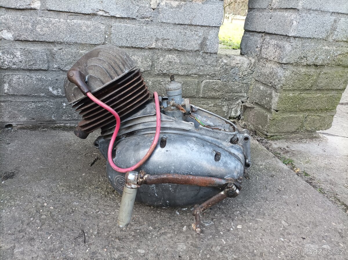 Motor ČZ 150 - 3