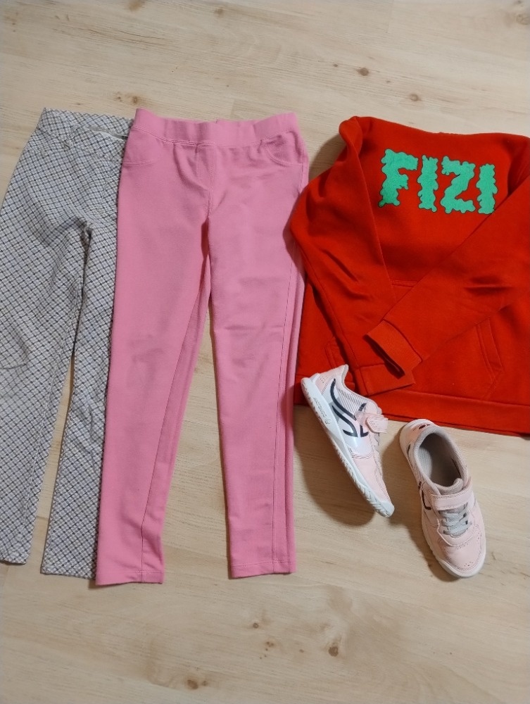 Oblečení holka vel. 134 - 3