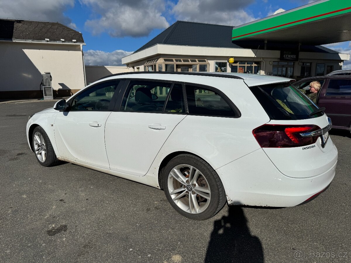 Opel Insignia SPORTS TOURER SW - 3