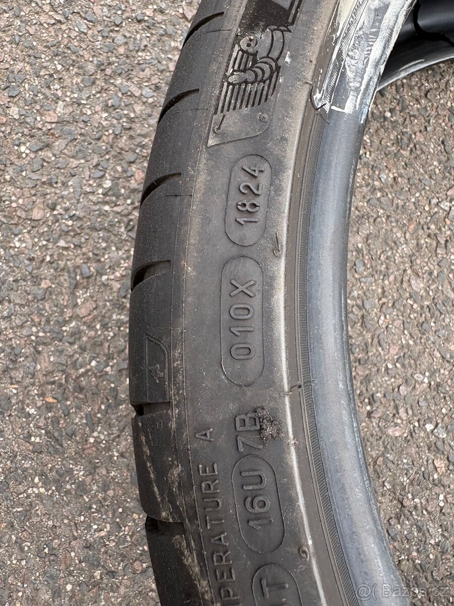 275/30 R20 Pilot Sport 4S - 3