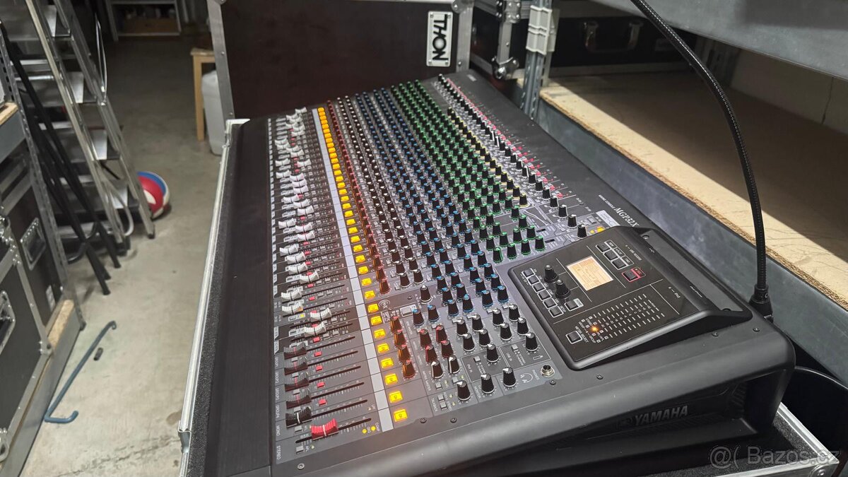 Mix.pult Yamaha MGP32X+Case Yamaha+lampička - 3