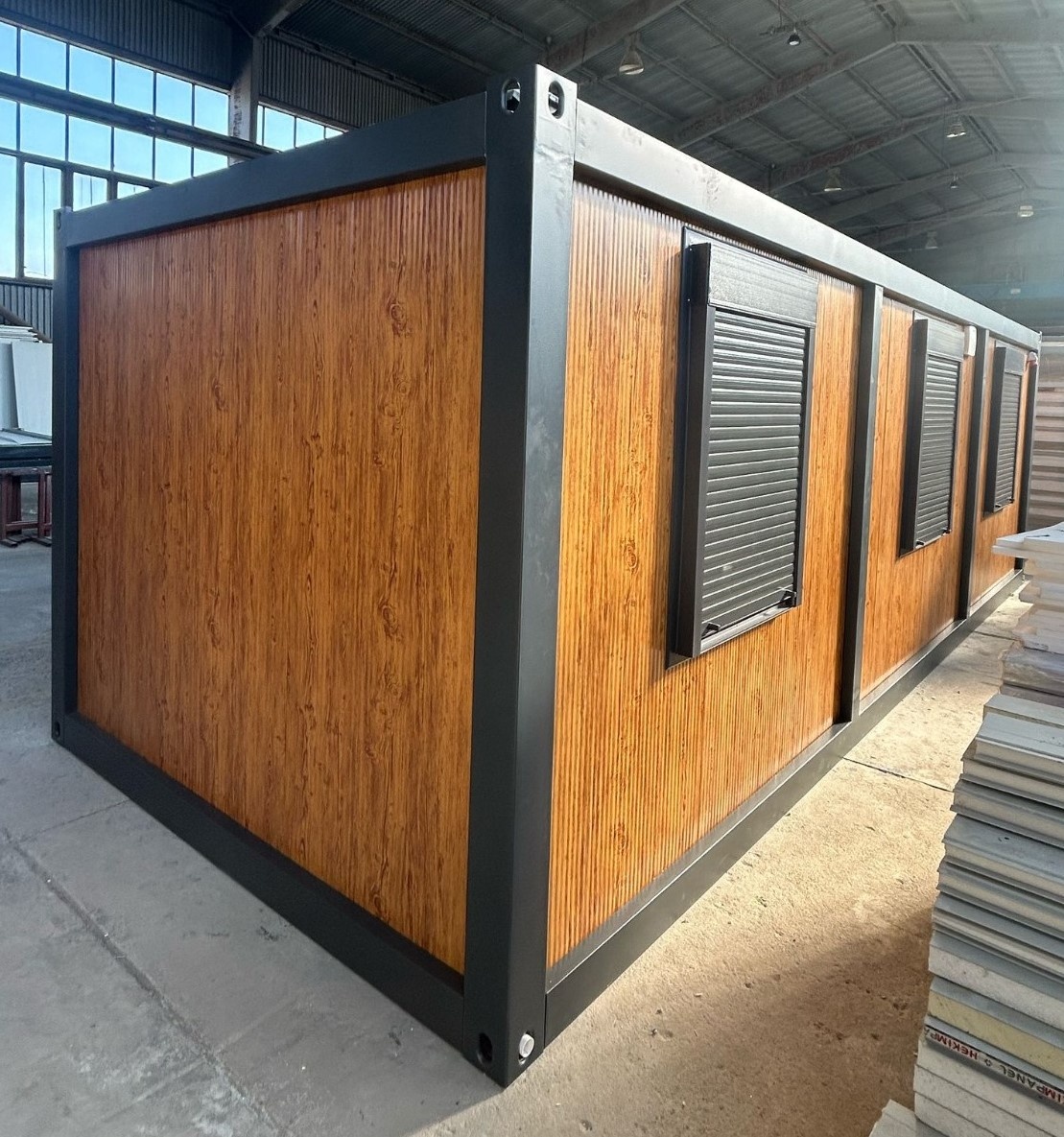 Obytný kontejner PMP - 3 x 8 m - 3