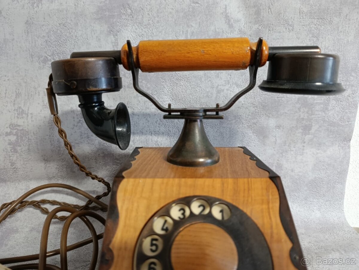 Starý telefon Tesla k dekoraci č.2 - 3