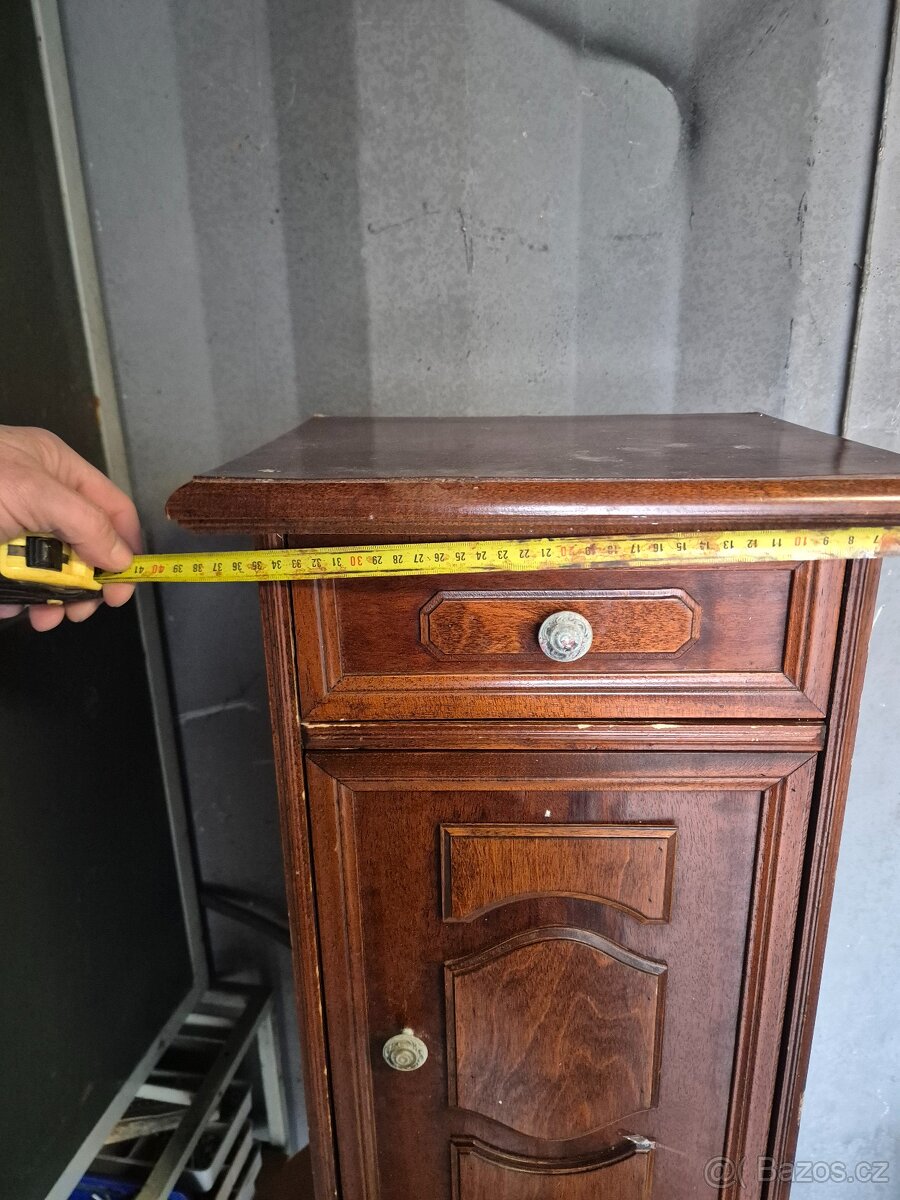 Starožitný stolek - 3