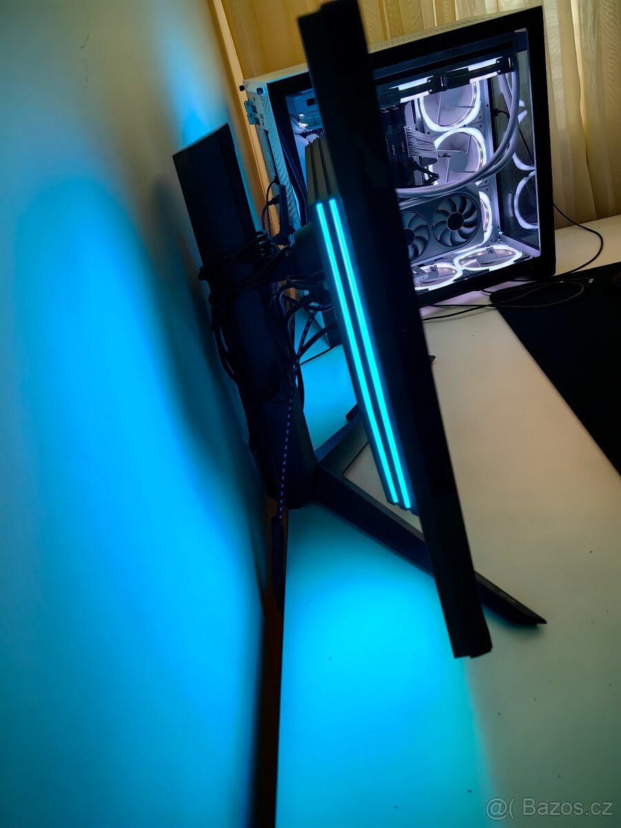 HERNÍ LCD 32" LG UltraGear Quad HD 32GS75Q-B - 3