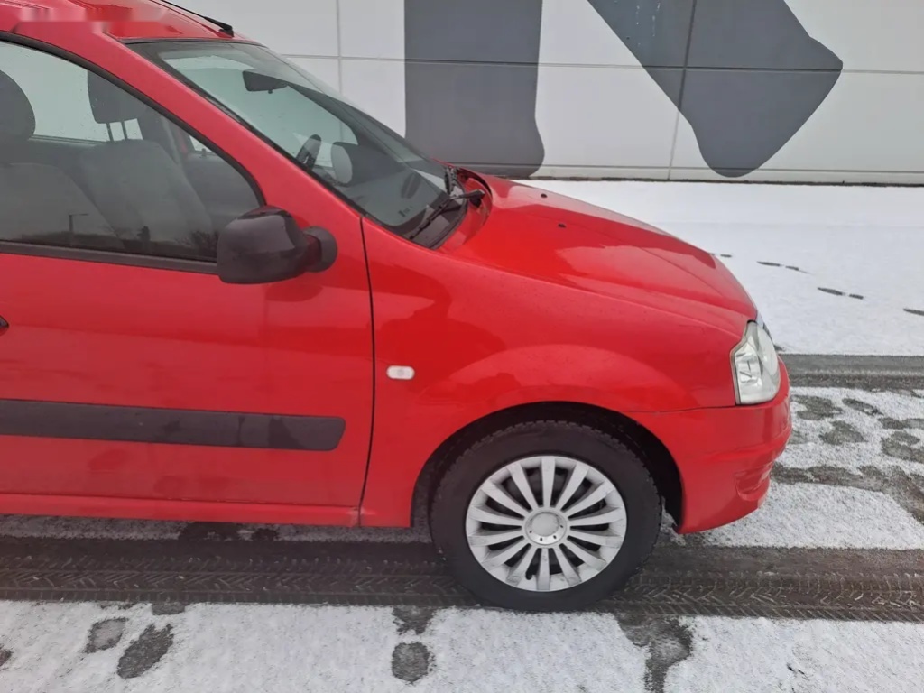 Dacia Logan, 1.6i 1.MAJ 7MÍSTNÉ SPOLEHLIVÉ - 3