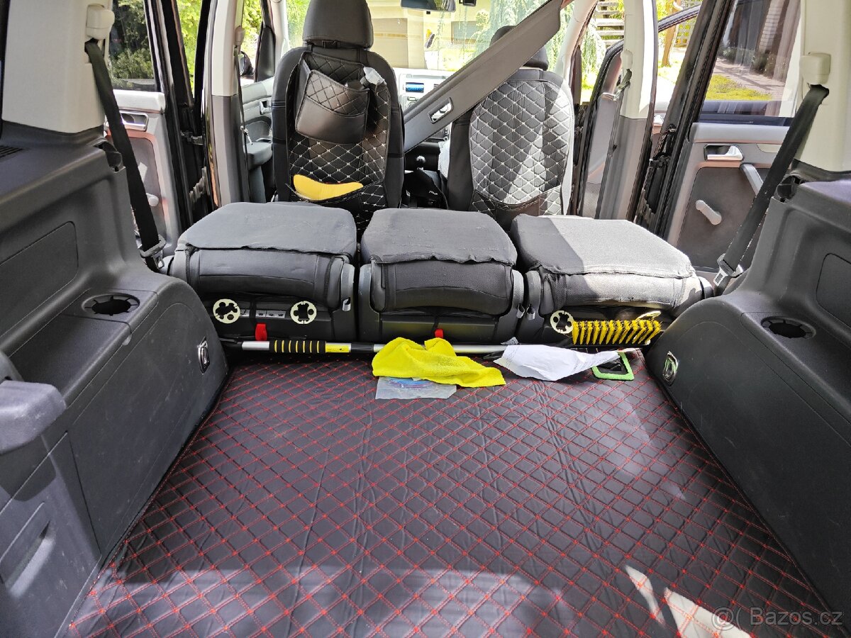 Spací vestavba VW Touran - 3