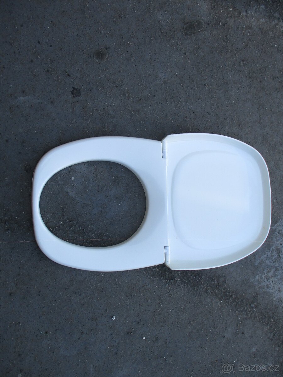 ZÁCHODOVÉ PRKÉNKO č.P10 - 3