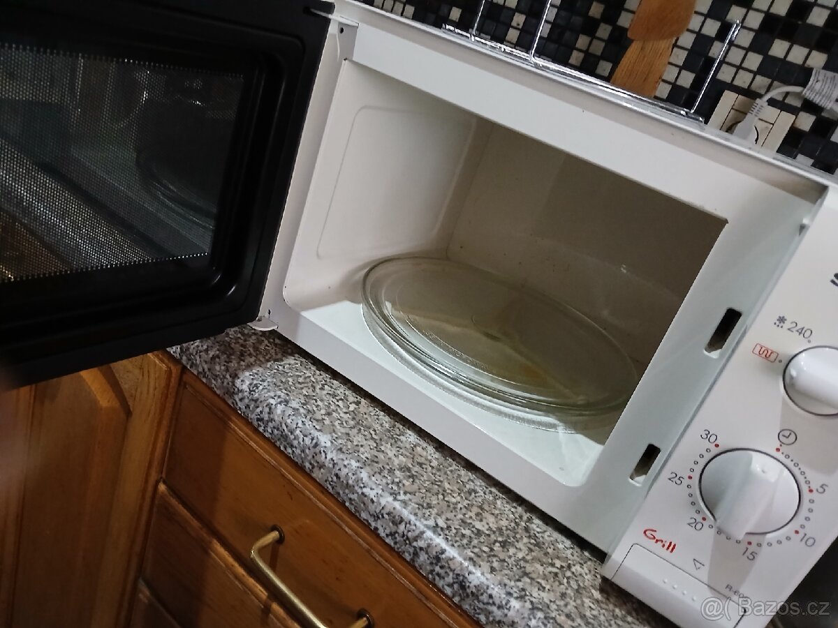 Prodám mikrovlnnou troubu - 3