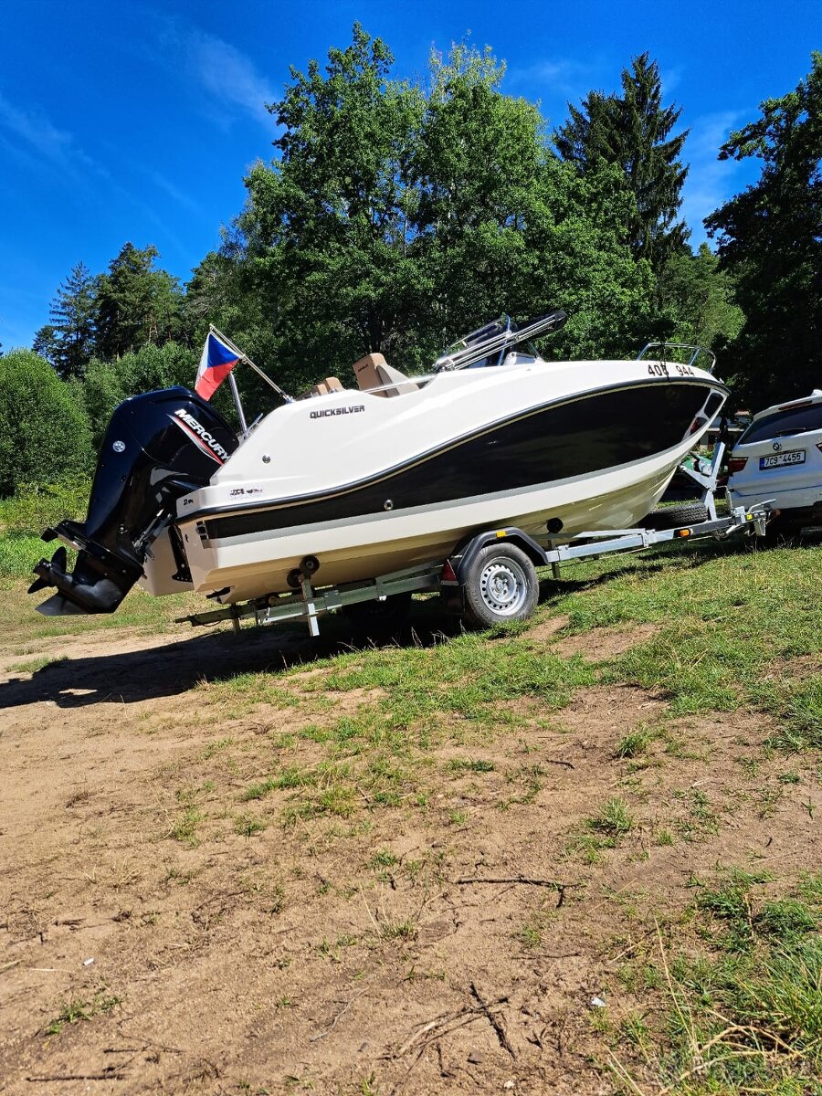 Quicksilver Activ 555 - 3