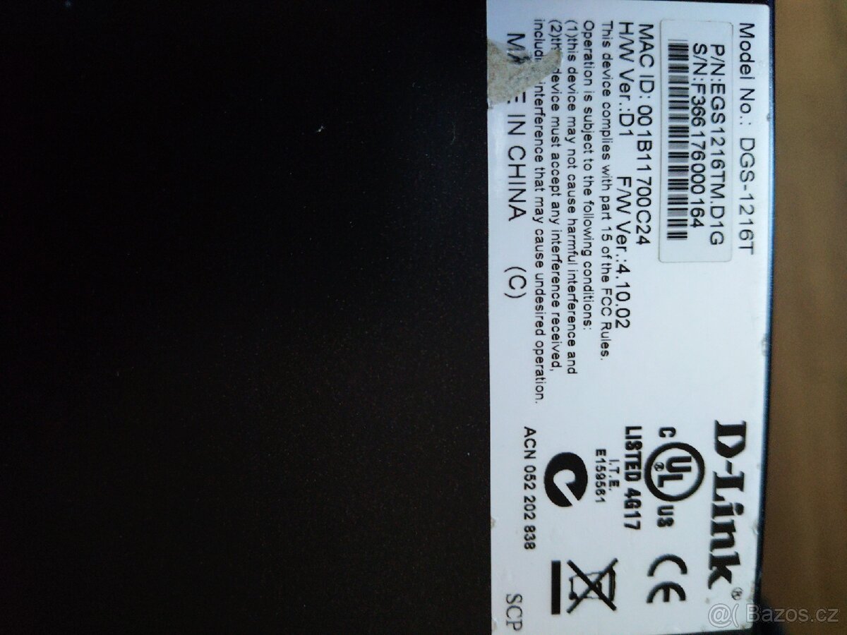 Switch gigabitový 16x LAN a 2x SFP - 3