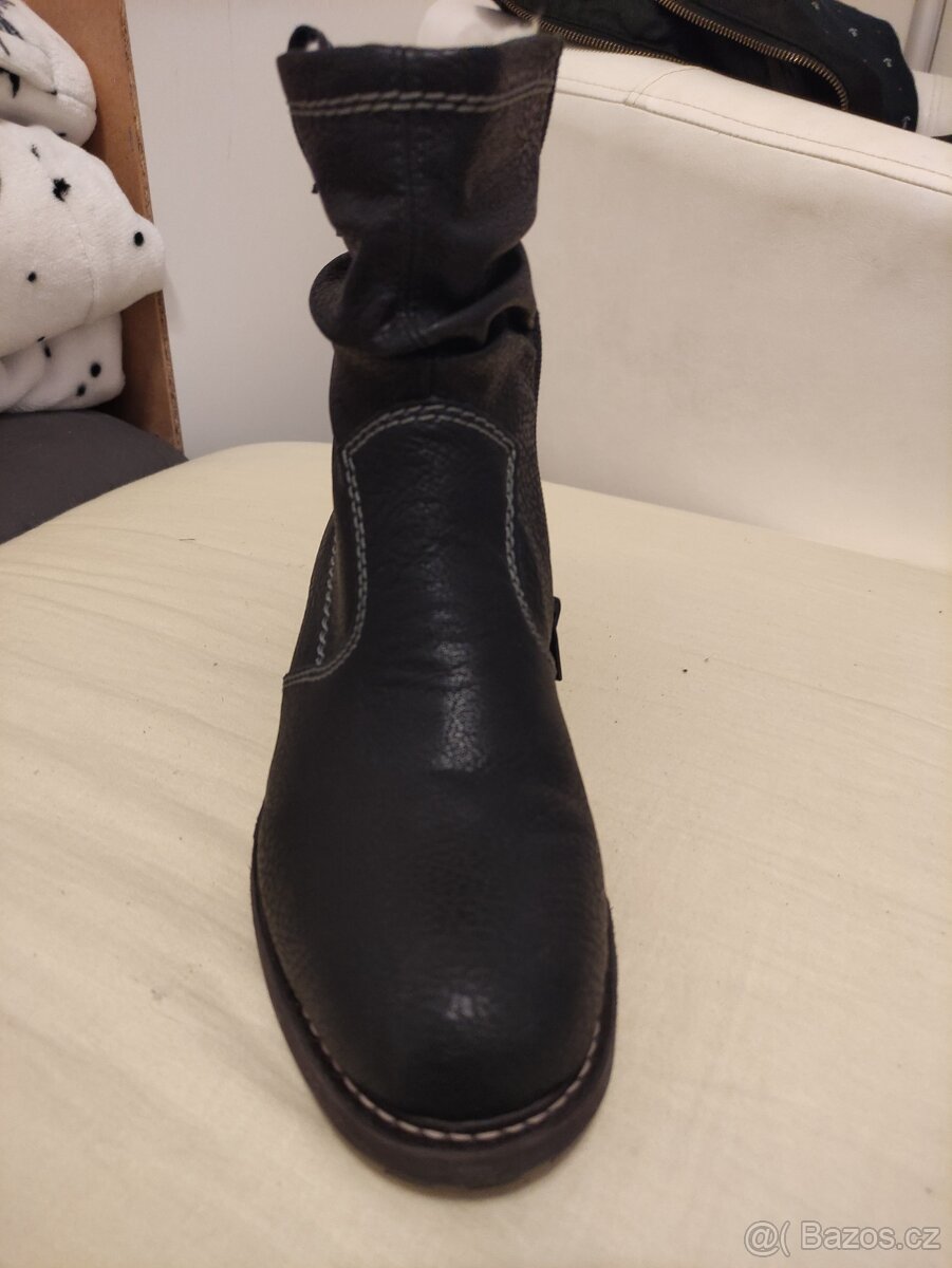 Dámské zimní kotníkové boty značky Rieker - 3