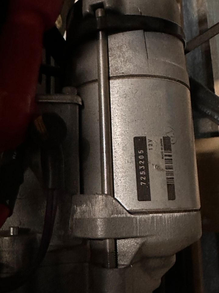 Motor Kubota D1703 3válec 18.5 kW včetně hyd. čerpadla atd - 3