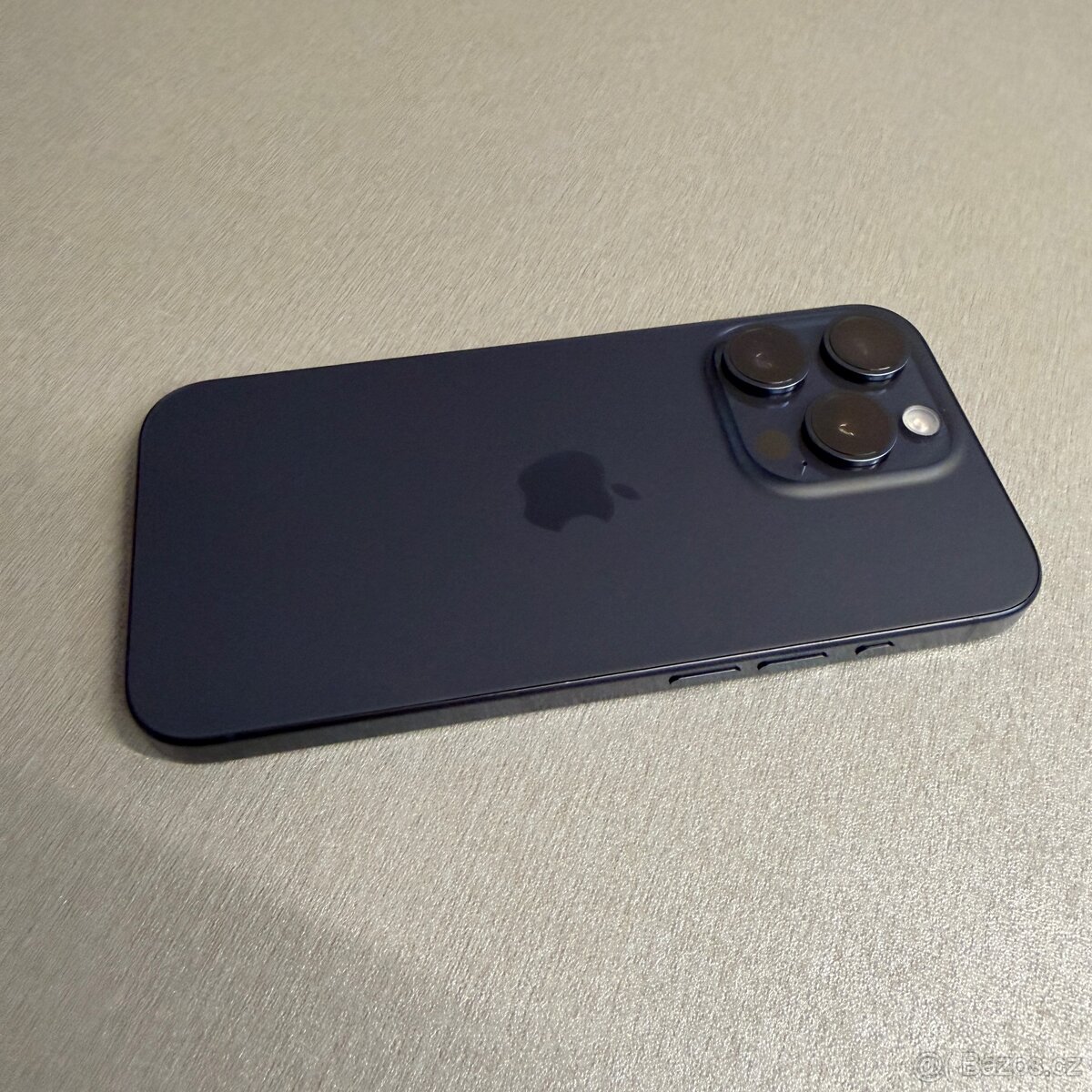 iPhone 15 Pro 256GB modrý titan, 100% baterie, rok záruka - 3