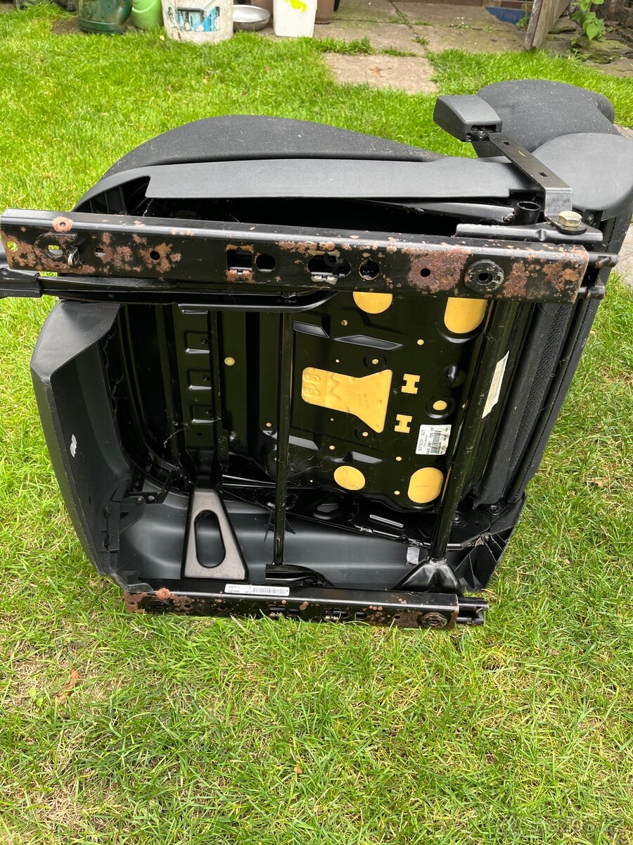 Sedačka Škoda Fabia - 3