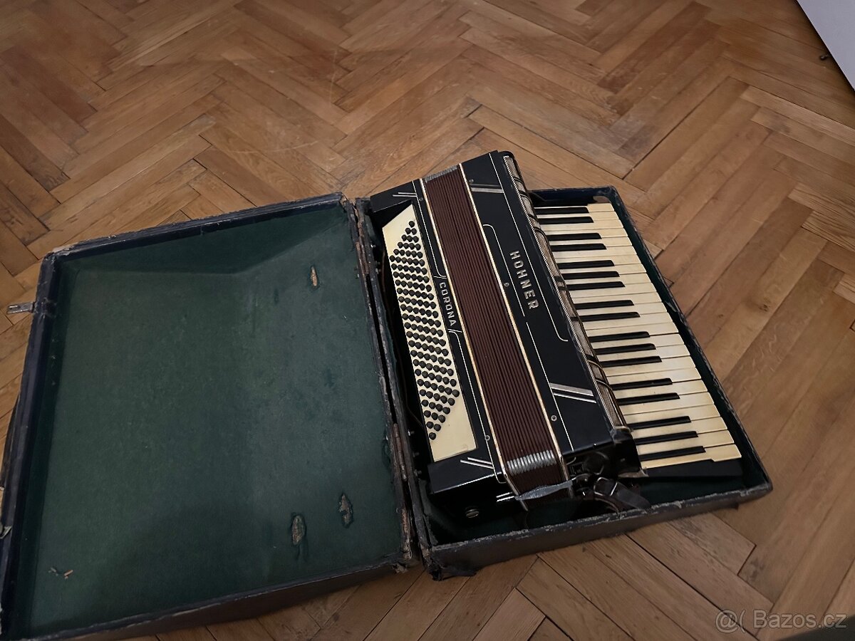 Harmonika. HOHNER corona - 3