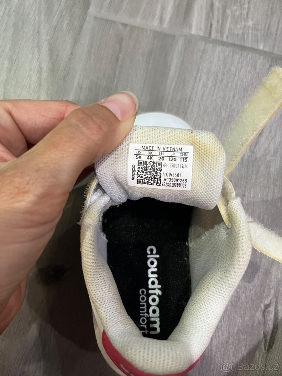 Adidas číslo 20 - 3