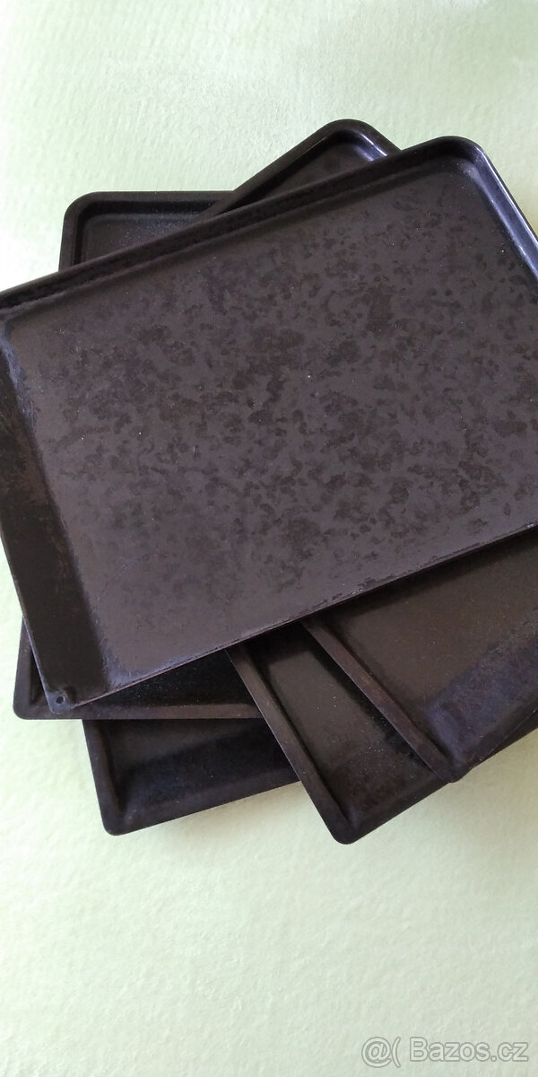 Kráječ na hranolky,plechy do trouby,skleněné víko, konvice - 3