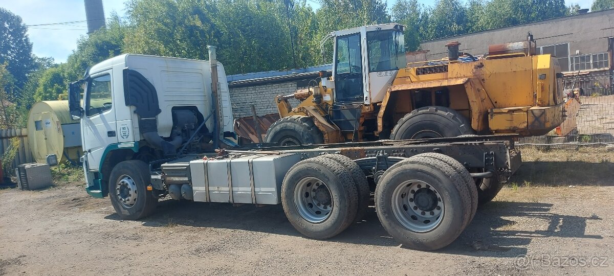 nákladní vůz Volvo 330 FM - 3