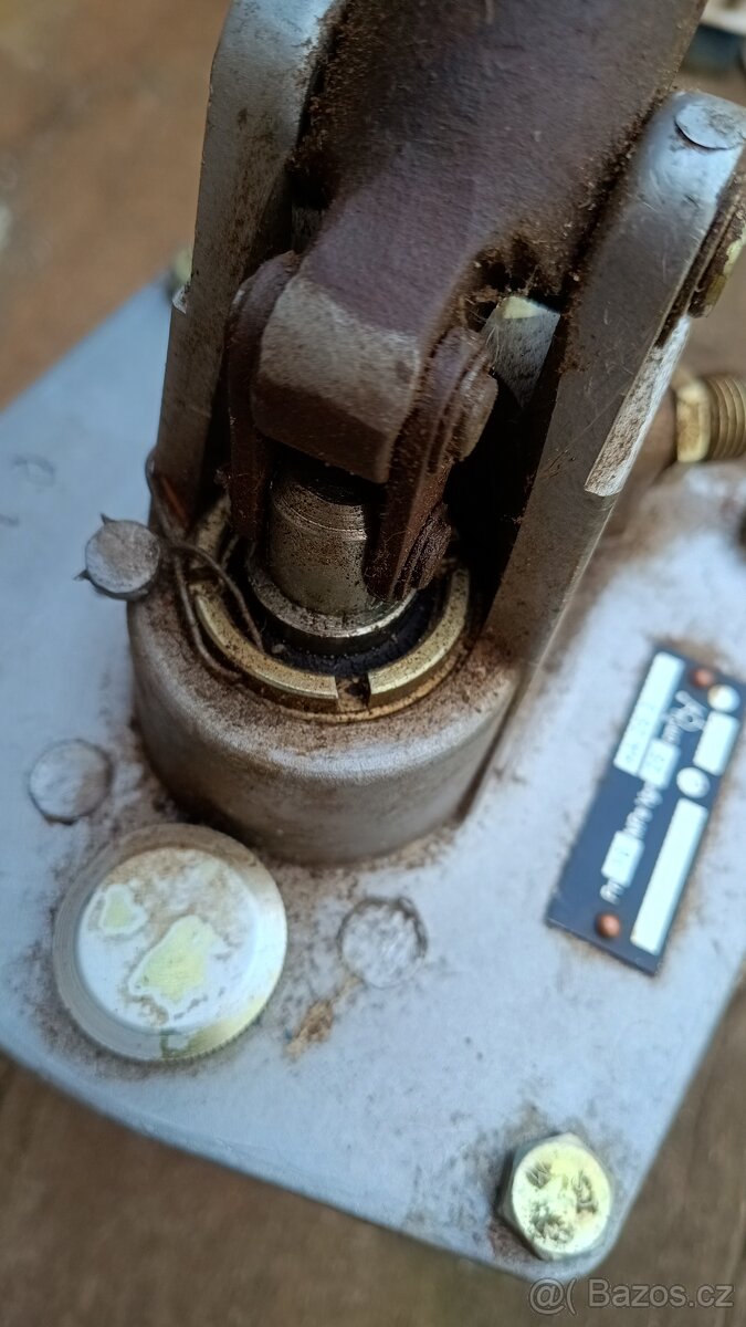 Ruční hydraulické čerpadlo - 3