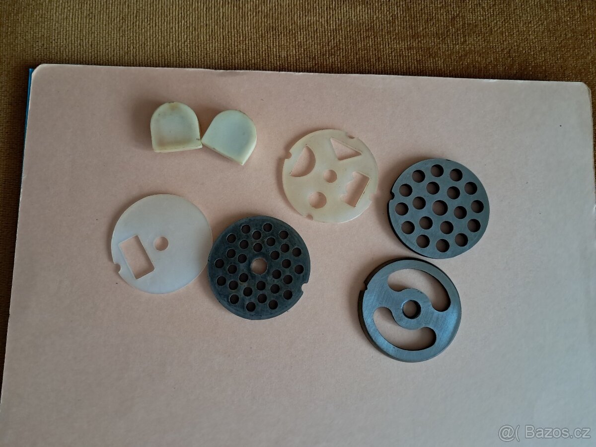 Ruční mlýnek na maso - 3